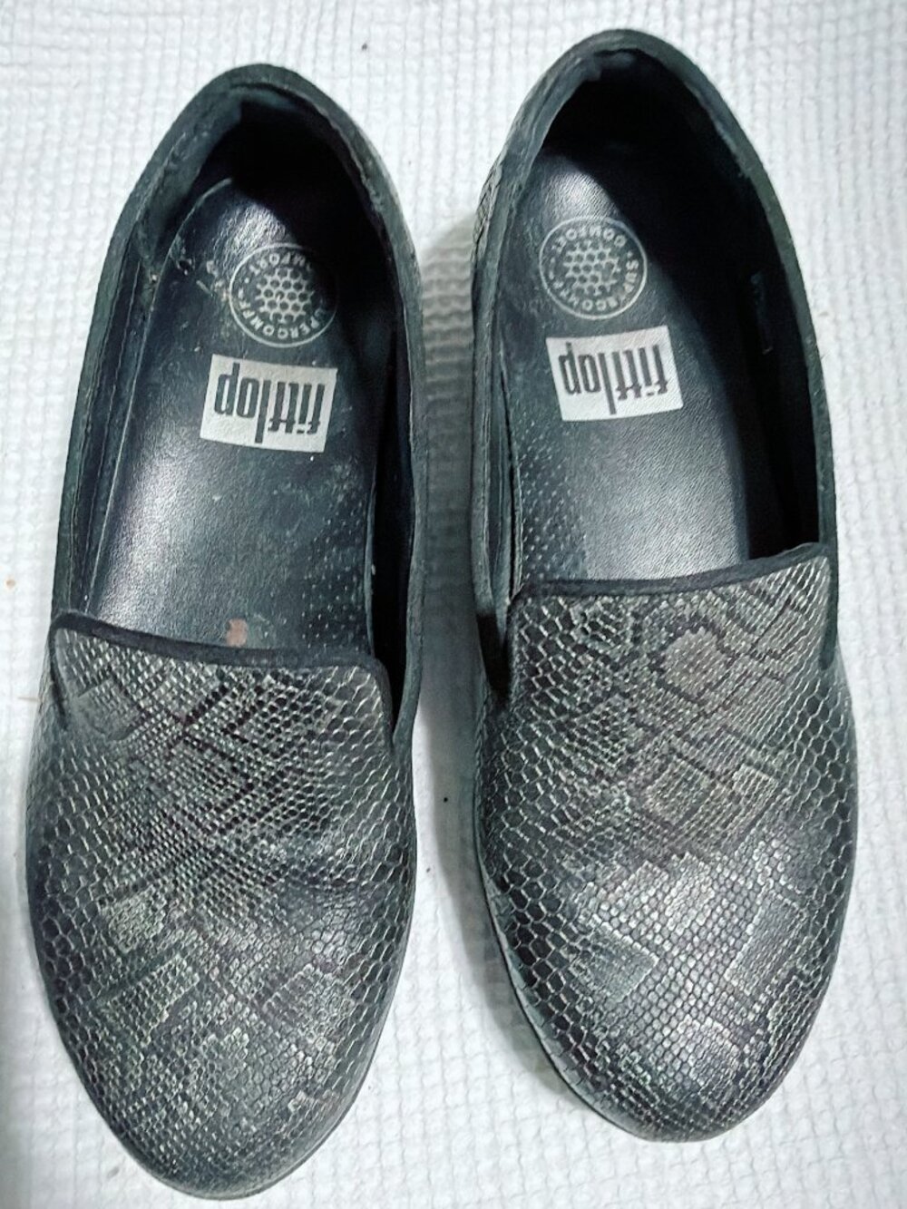 FitFlop Audrey Python Snake Print Smoking Slippers Loafers SIZE 5 Womens